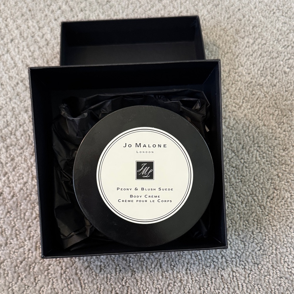 Jo Malone Peony & Blush Suede Body Creme in Black and White